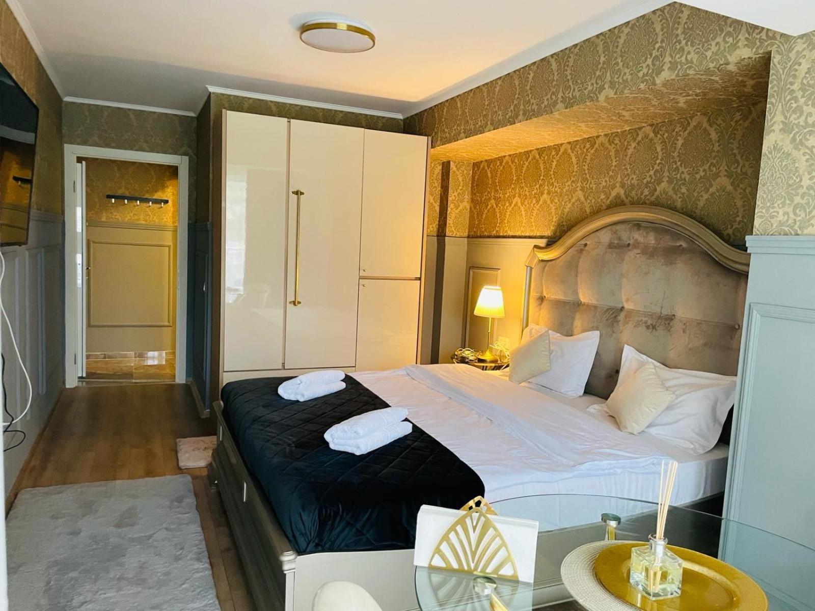 Airplane Residence 1 Otopeni Exterior photo